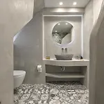 Bazeos Villa *